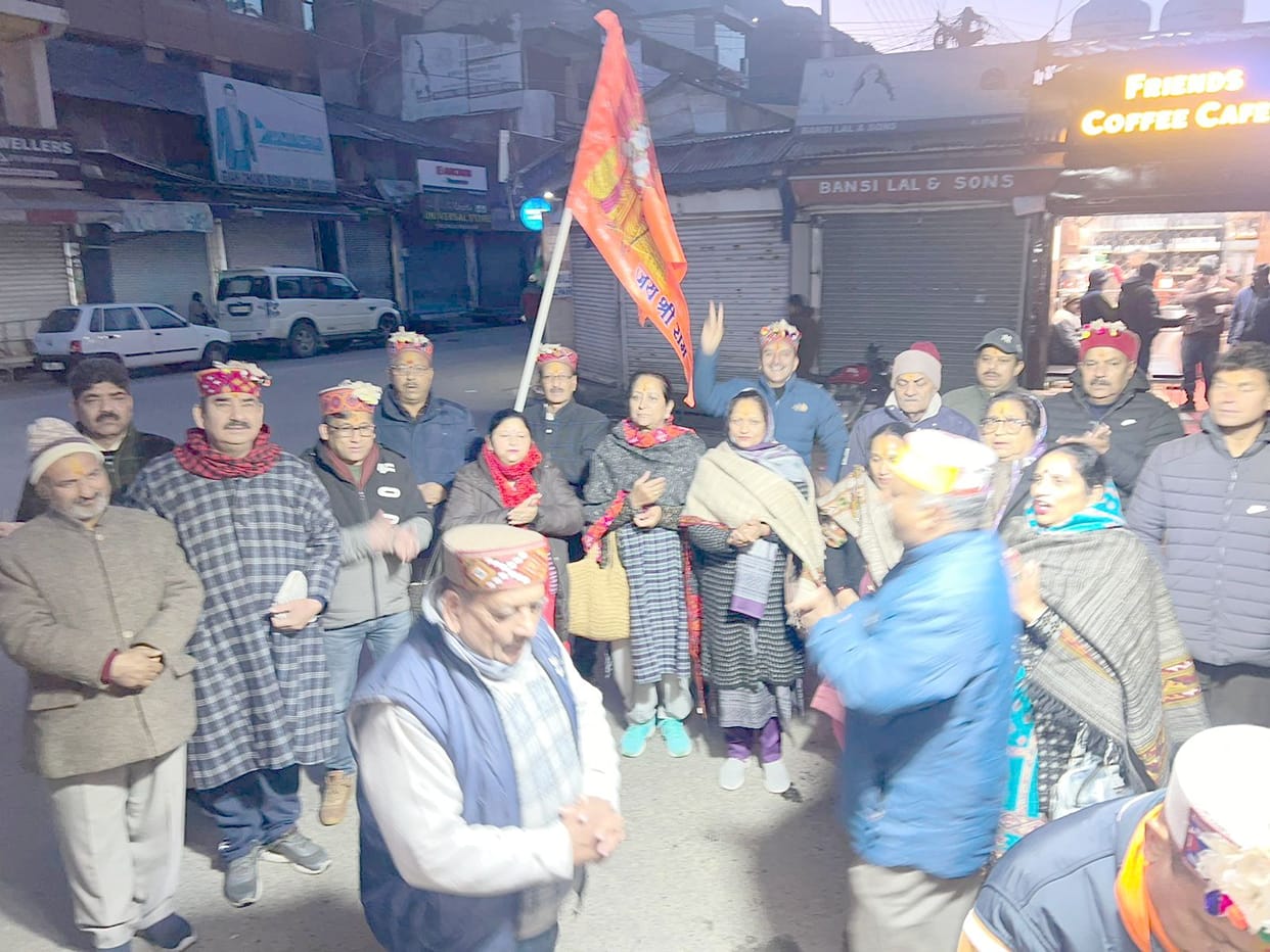 A group of 100 people left for Ayodhya from Chamba, Teesa