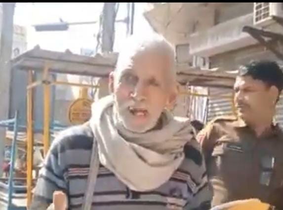Stone thrown at liquor shop, case registered