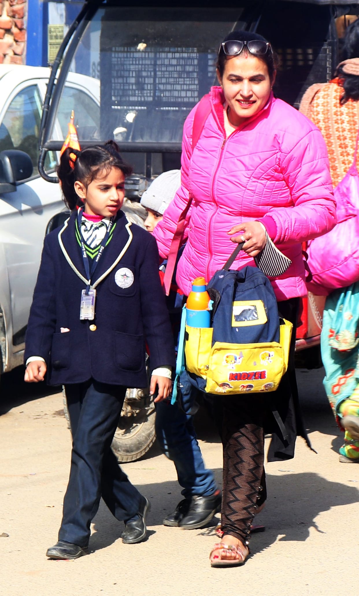 Relief from sunlight, maximum temperature reaches 20 degrees