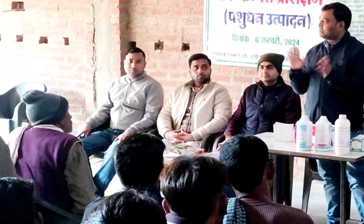 Tips to protect animals from diseases given in the camp