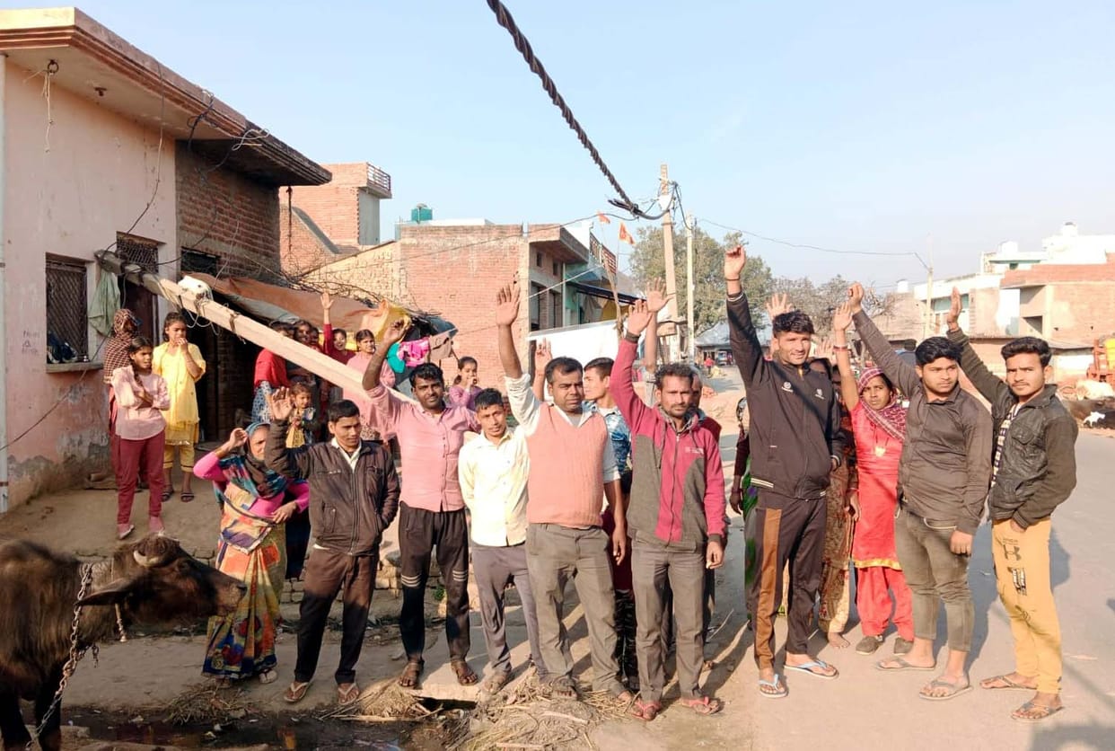 Villagers protested against not replacing the broken pole