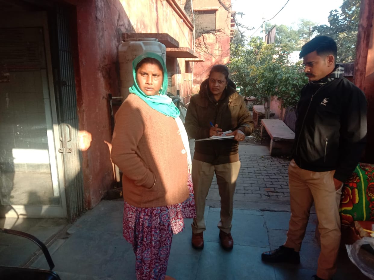 Husband dies, wife injured due to truck collision