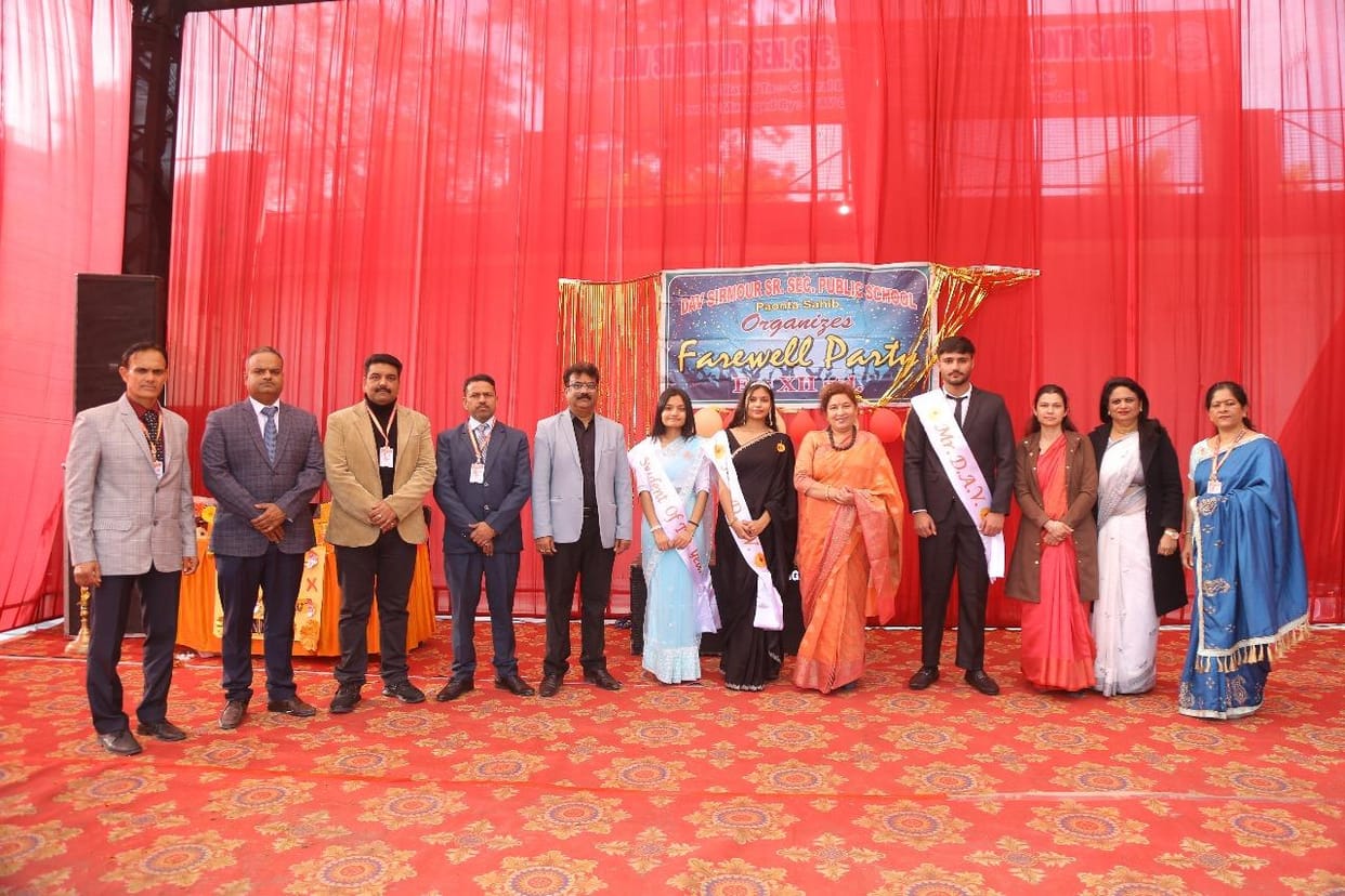 Tushar was chosen as Mr. DAV and Vanshika Bangwal was chosen as Miss DAV Paonta.