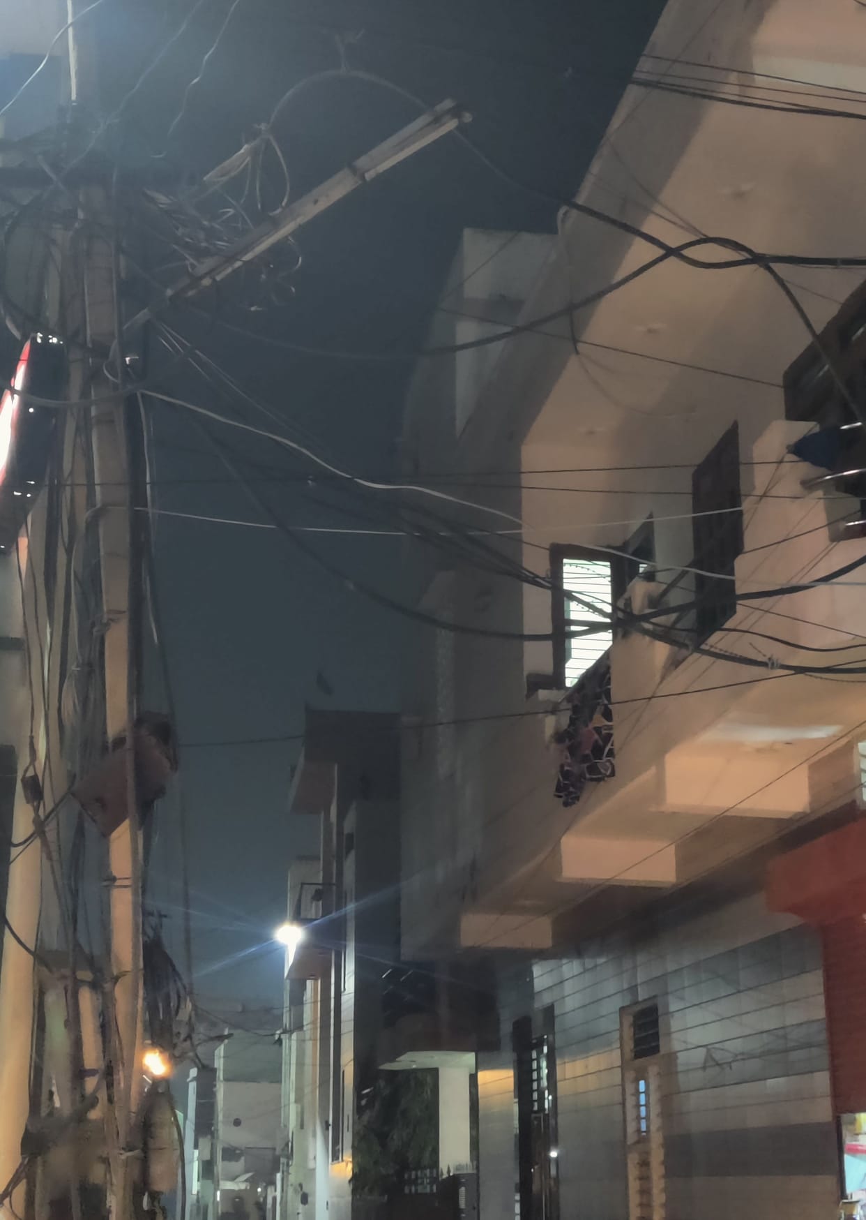2500 street lights are closed in the city, a plan is ready to replace six and a half thousand old lights.