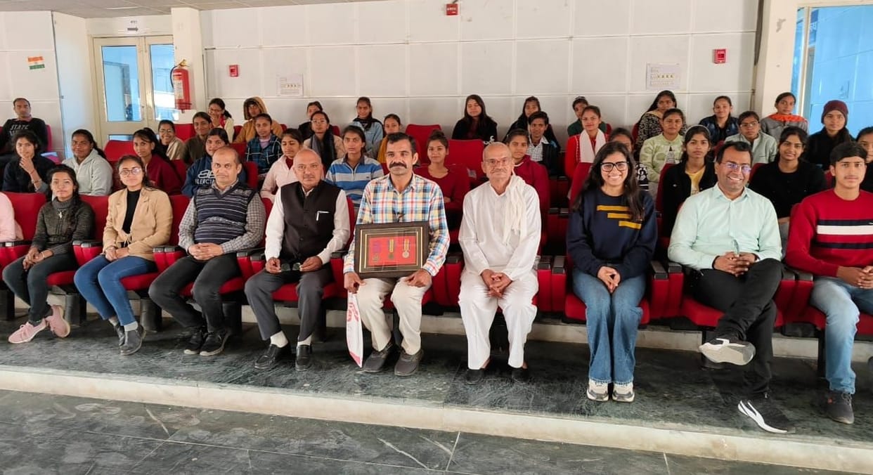 Students should cherish the memory of martyrs' sacrifice.