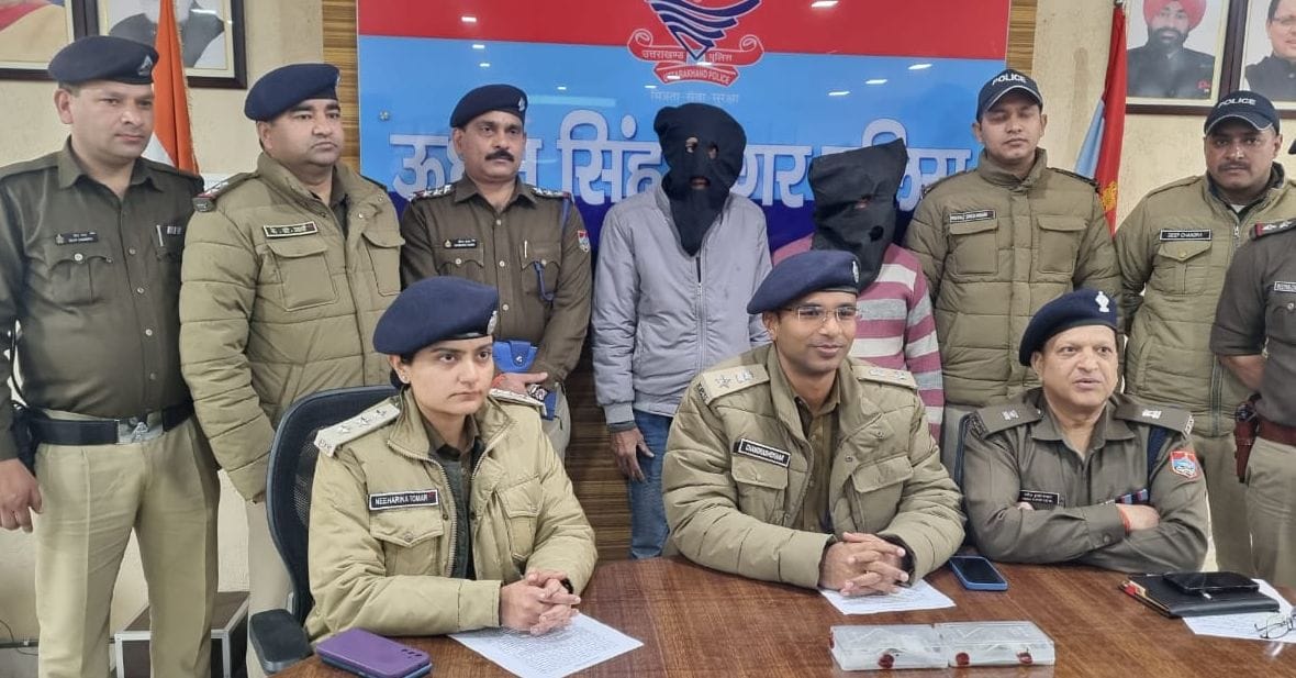 Two. accused. looted. money. businessman. hitting. bicycle.