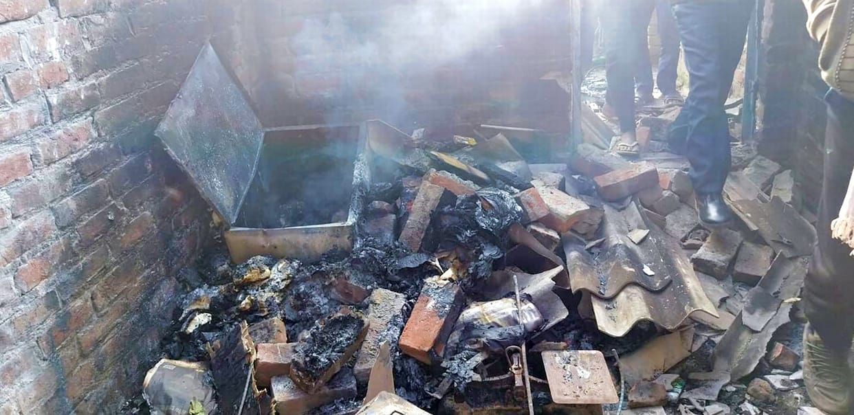 Two gas cylinders explode in Kadar Chowk, grocery shop collapses