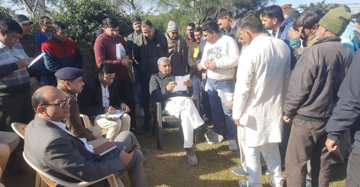 Agriculture Minister held Janata Darbar at the camp office in Loharu