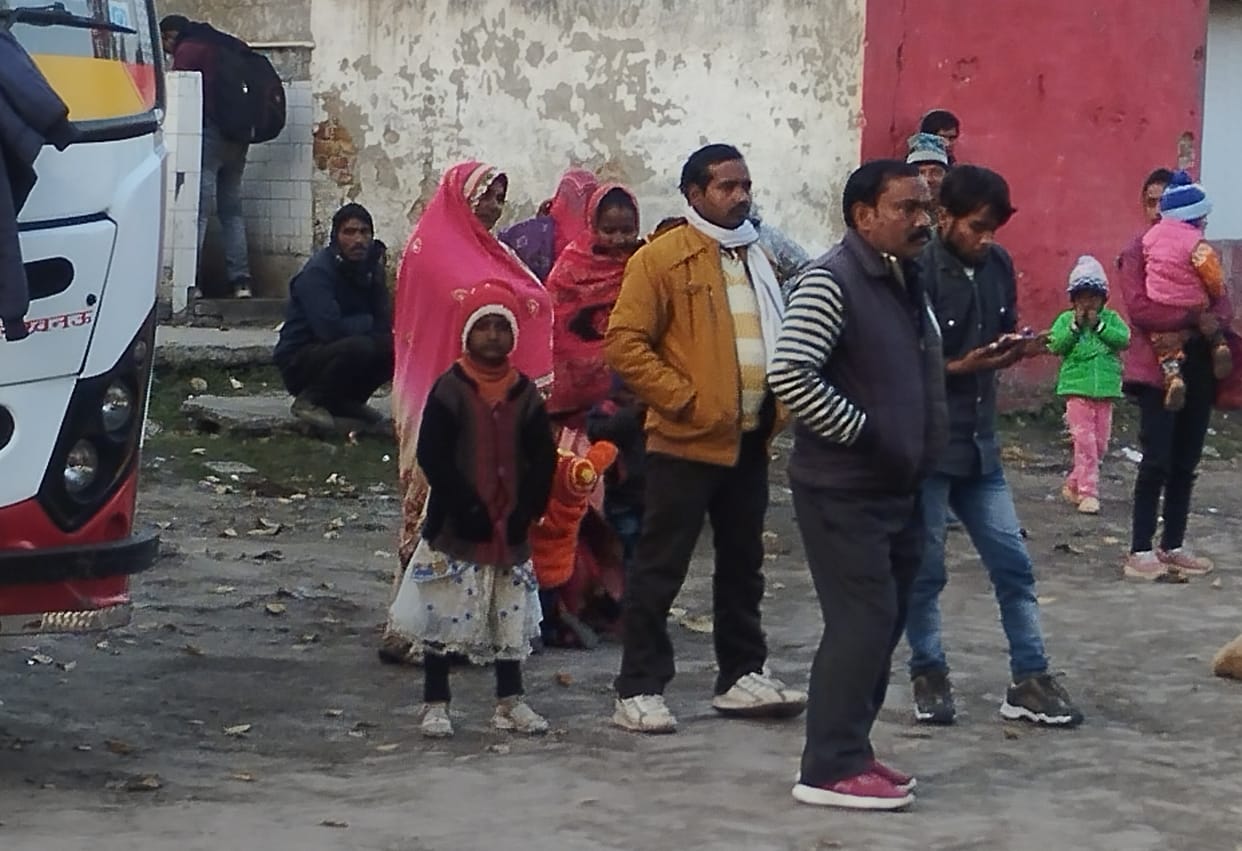 Buses on 12 routes went to Prayagraj, leave home only after enquiry.