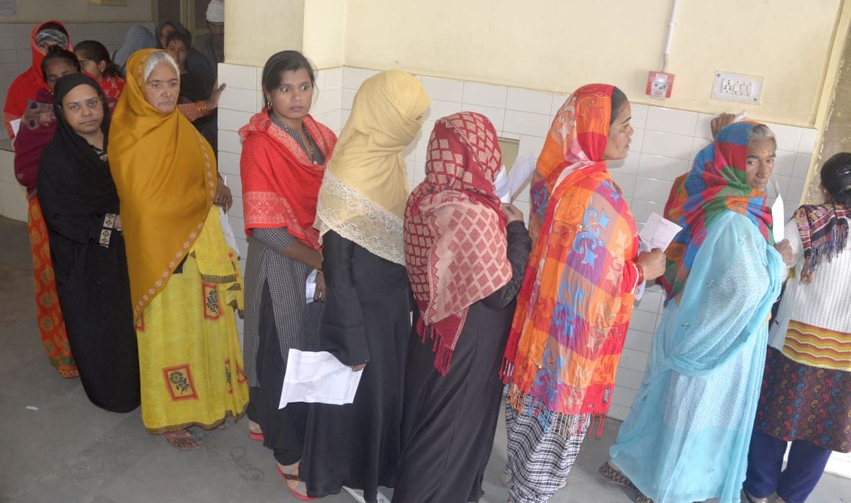 Diseases increased due to changing weather, crowd of patients in hospitals