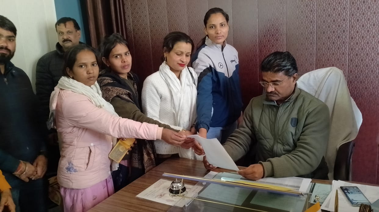 Panchayat assistants accused of harassing, submitted memorandum to BDO
