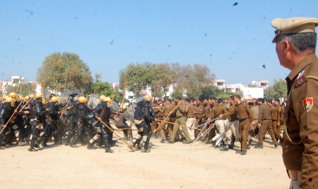 Police force trained for farmers' march to Delhi