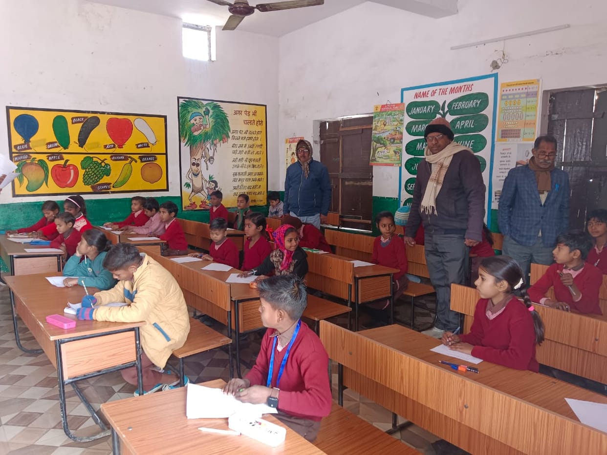 Showed enthusiasm in social science and mathematics competition