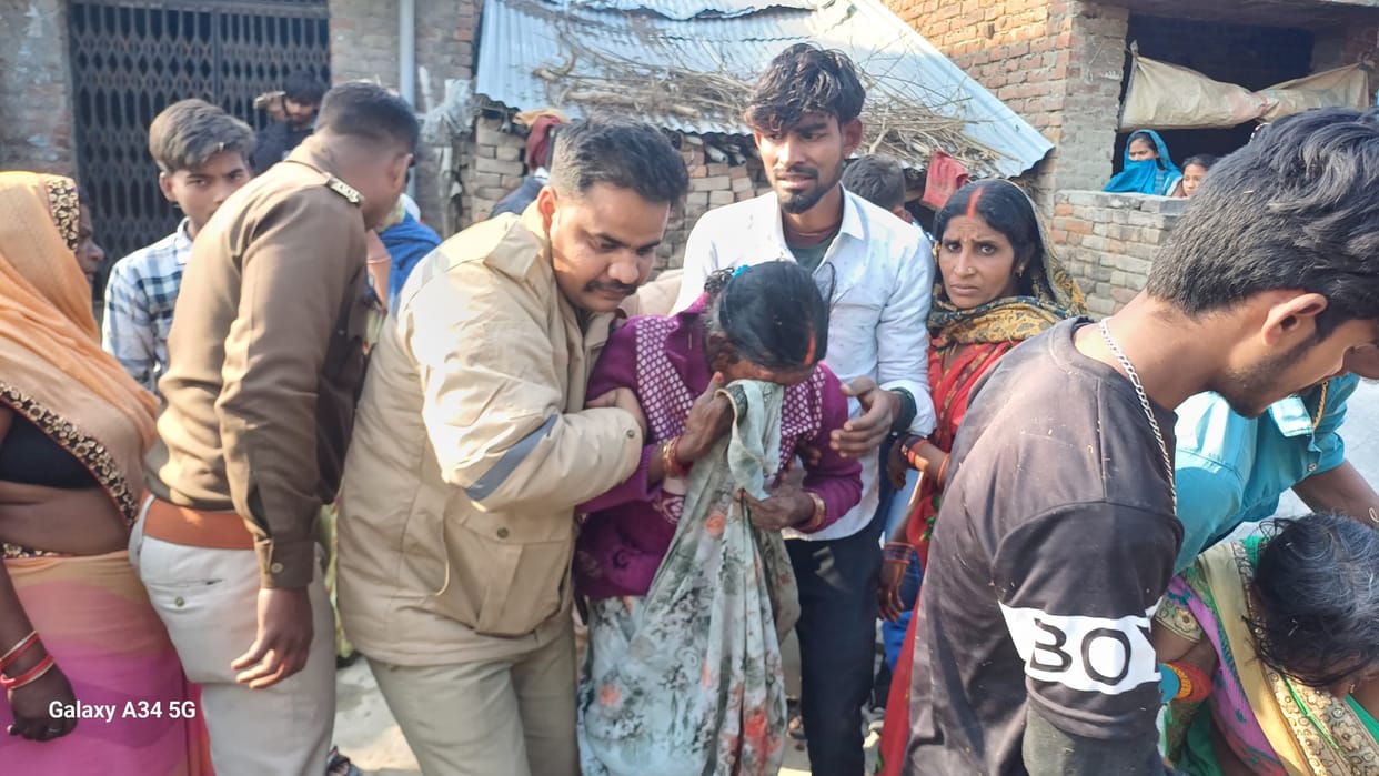 Tractor-trolley full of devotees overturned, 19 injured