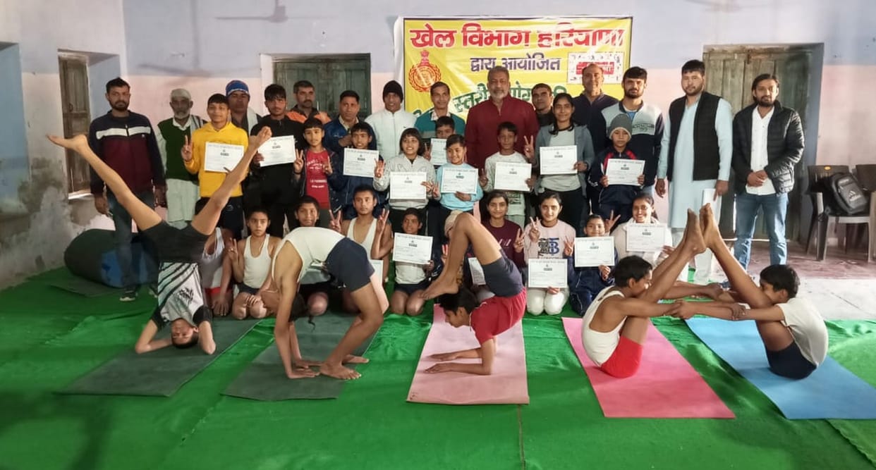 Gurukul students dominate in district level yoga competition