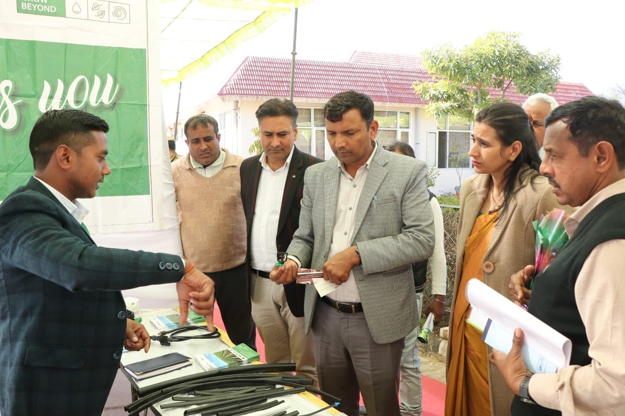 Two-day third field expo will conclude today in village Sundarah, 500 farmers will participate.