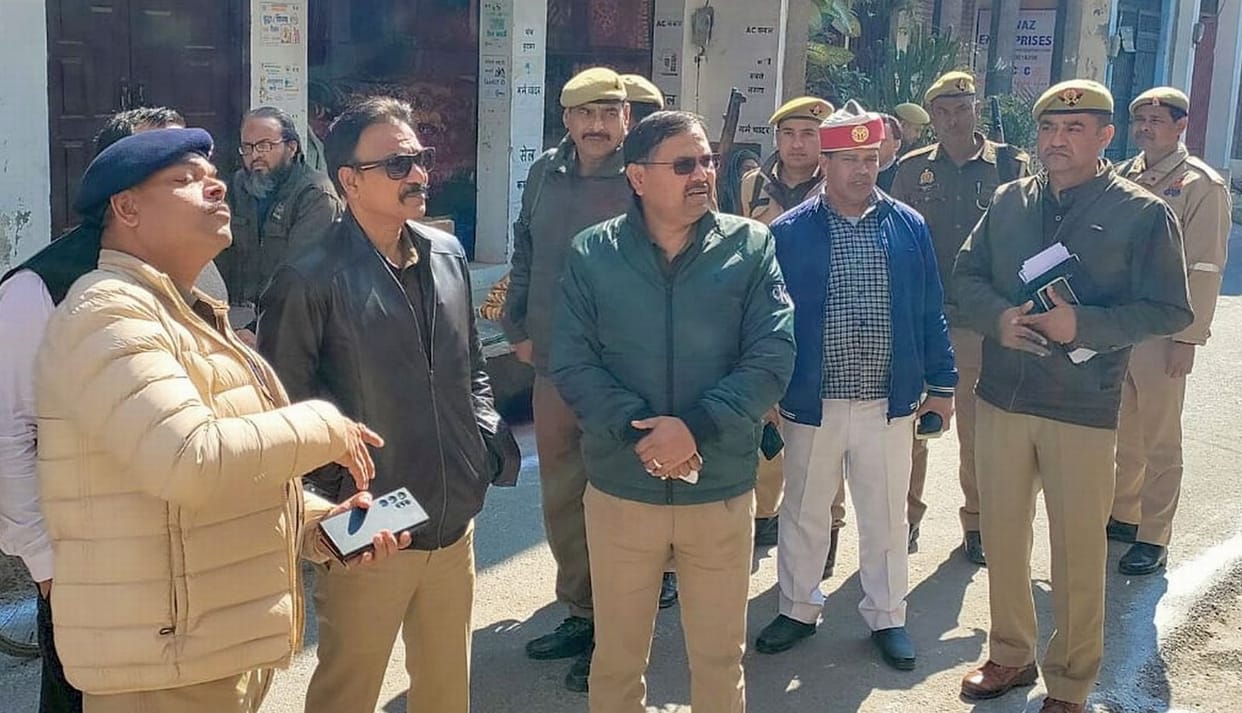 Vigilance in the district... Police force deployed at religious places