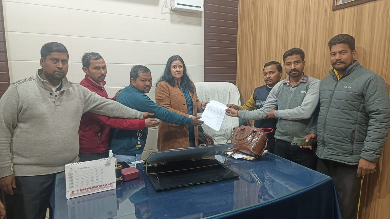 Demand for demarcation of area from Railways and PWD
