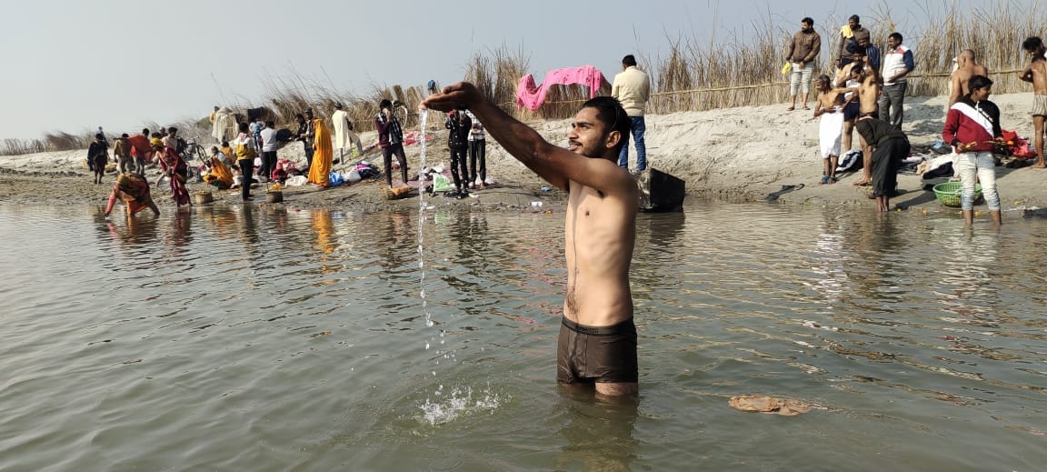 Mauni Amavasya: God was donated after worshiping the ancestors.