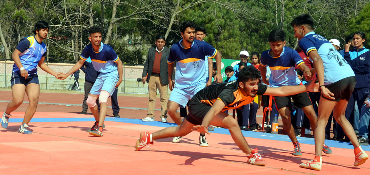 In Kabaddi, Chamba defeated Una and entered the finals.