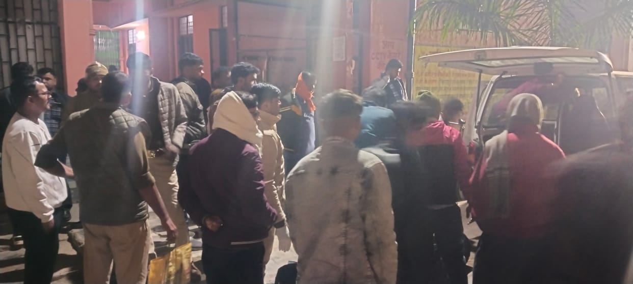 Two killed in bike collision in Dahuganj market