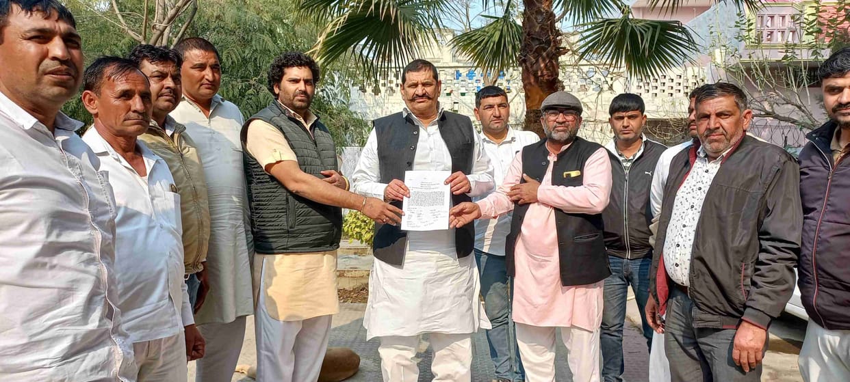 Demand to exclude soil lifting from the scope of Mining and Geology Department, memorandum submitted to MLA