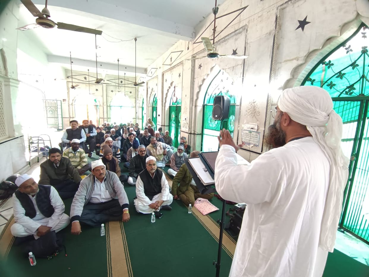 Hajj training taught how to wear Ihram