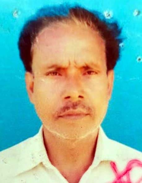 The dead body of a farmer who had gone to guard the crop was found in the field