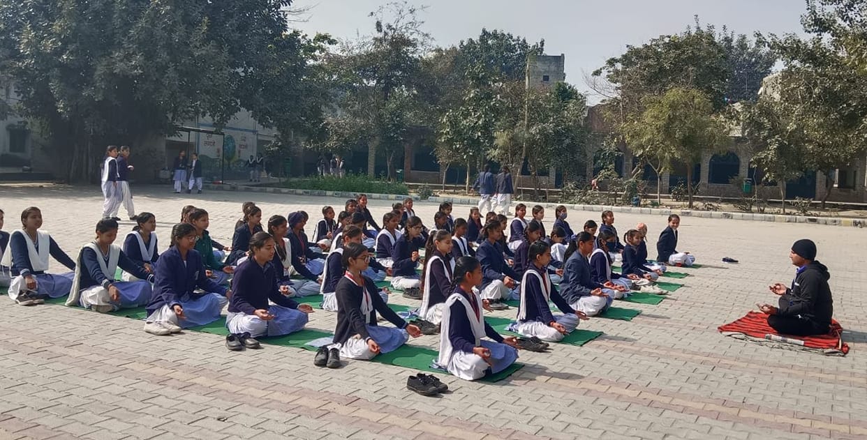 Education Minister gave tips to students to relieve exam stress through yoga