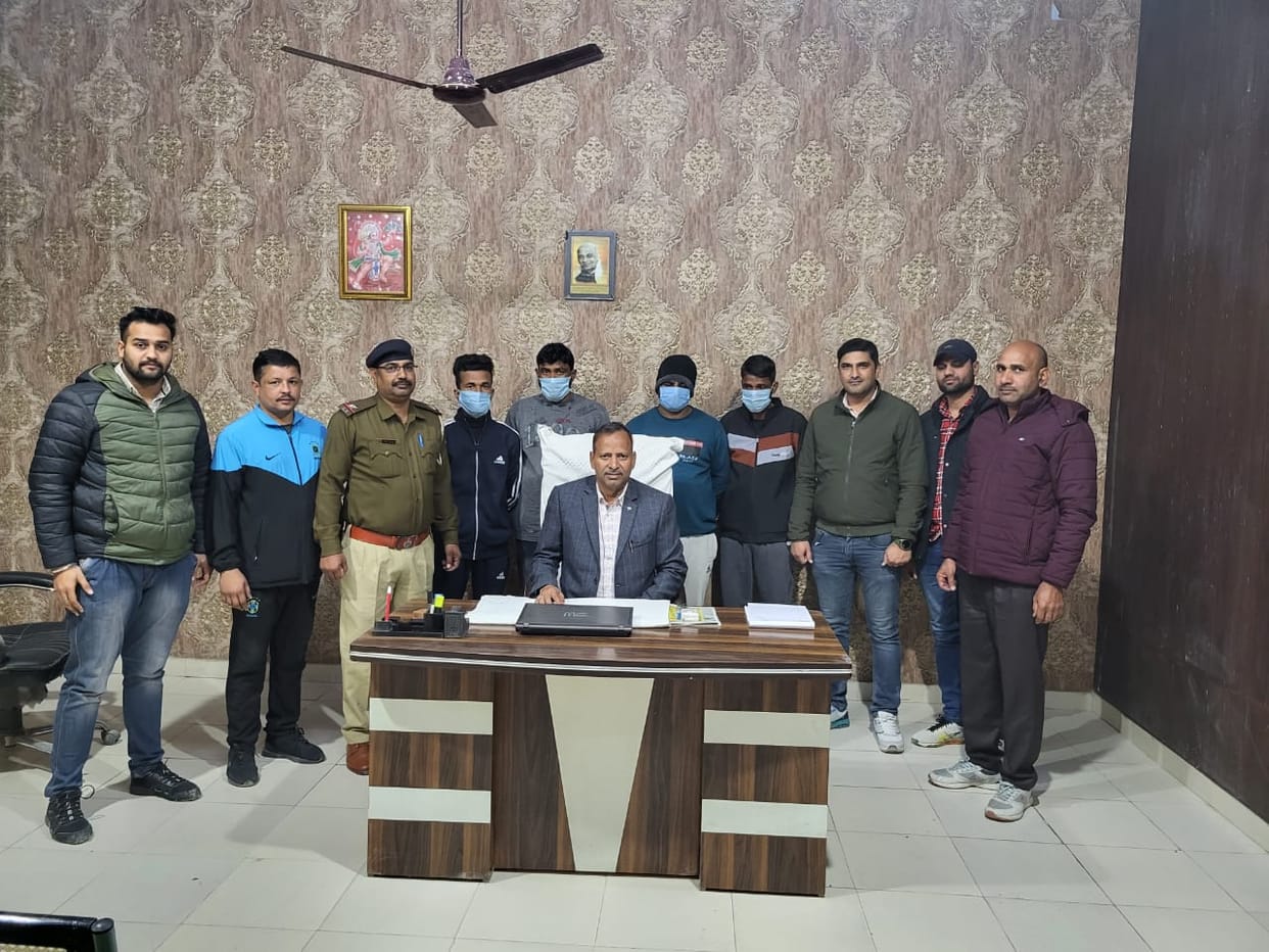 4 criminals with reward arrested