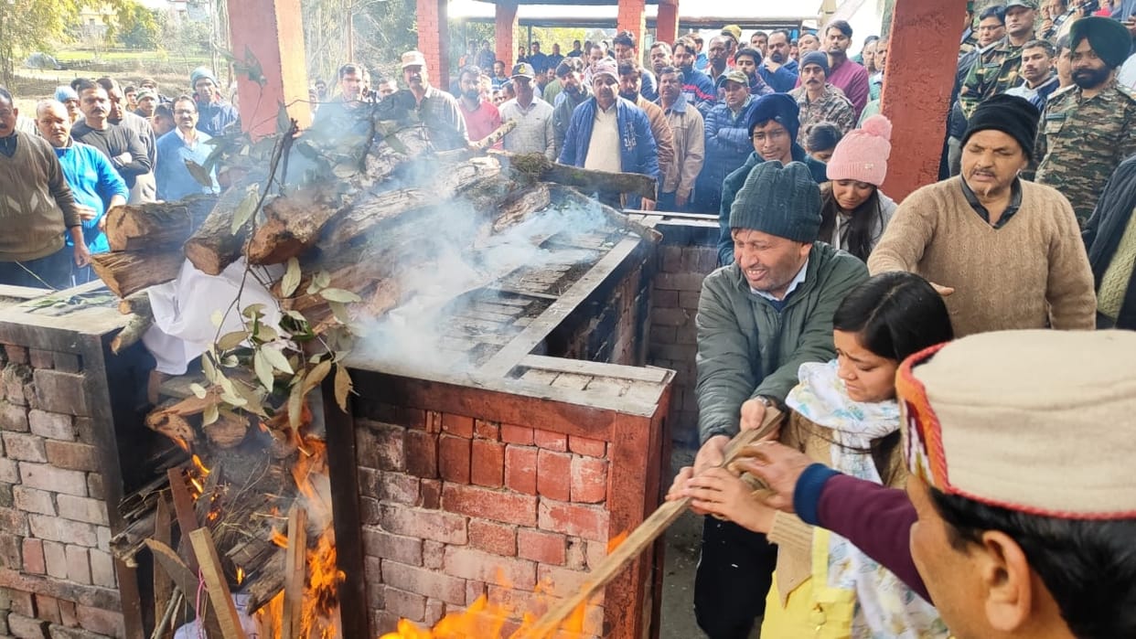 Soldier Praveen cremated with military honors