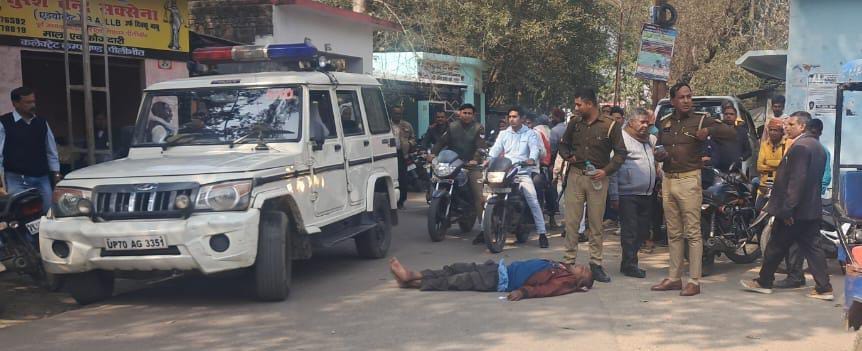 Drunken youth creates ruckus at Collectorate intersection