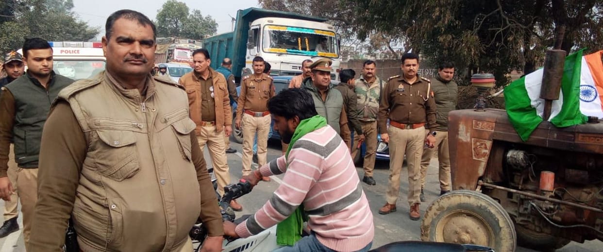 Farmers going to Delhi to join the protest were stopped