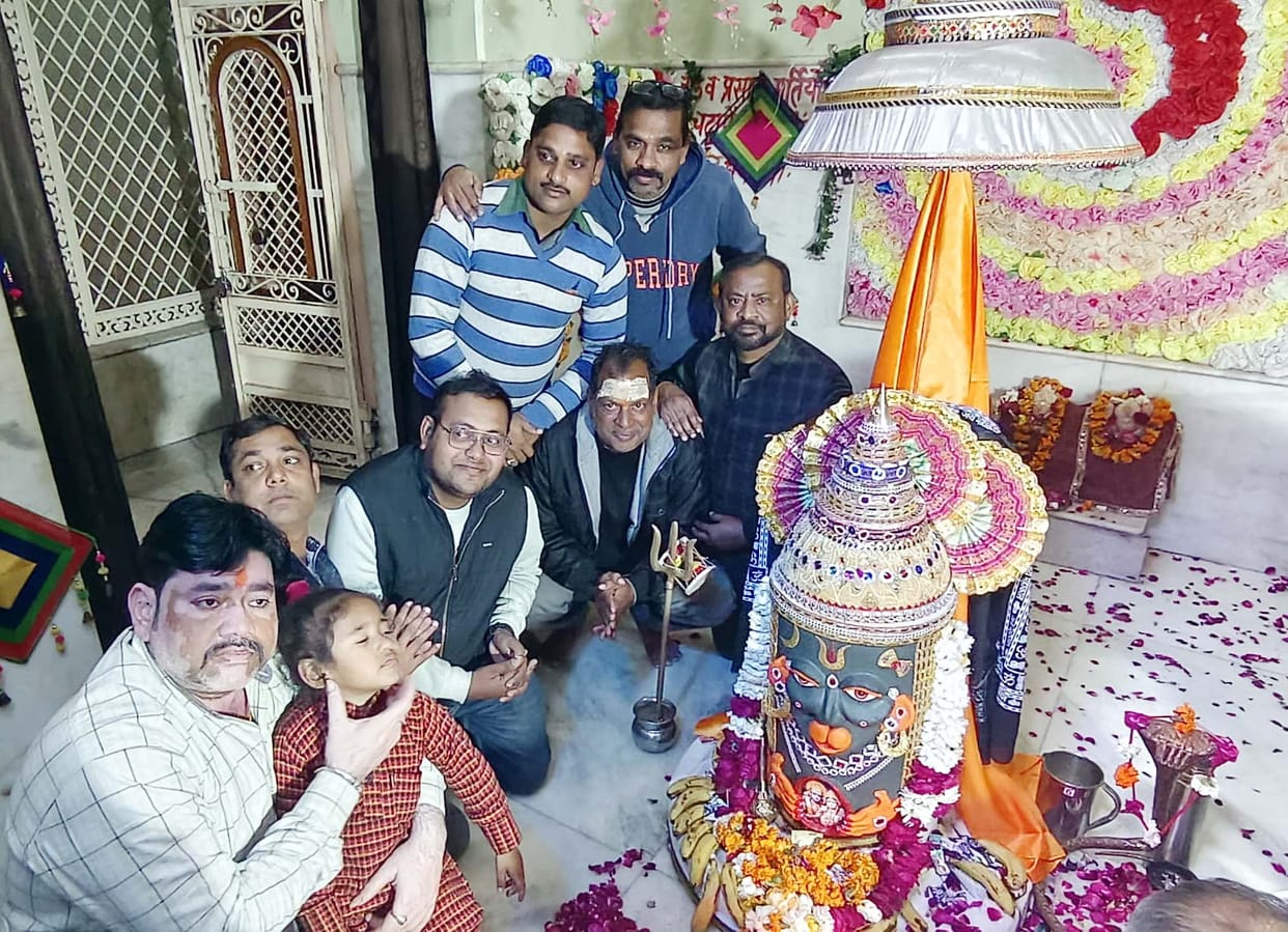 Devotees did grand decoration of Mahakal