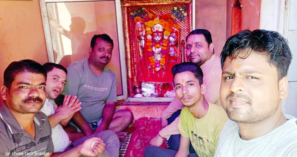 Recitation of Hanuman Chalisa gives relief from troubles