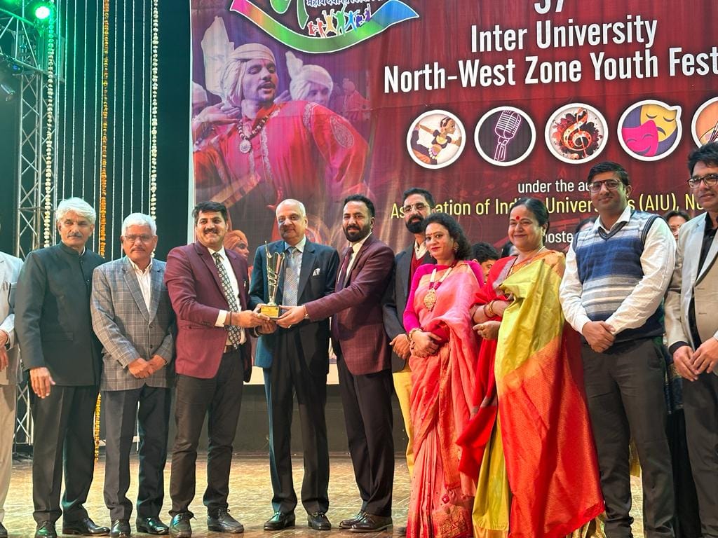 Kuvi won the overall trophy for the second time in Haryanvi theater genre.