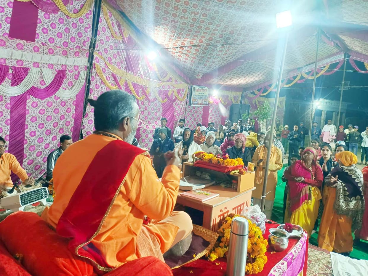 Recitation of Hanuman Chalisa gives relief from troubles