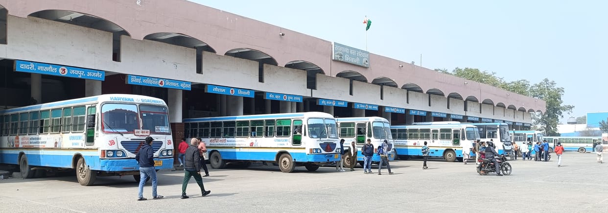Delhi bus returned from Bahadurgarh due to farmer movement, route changed to Chandigarh