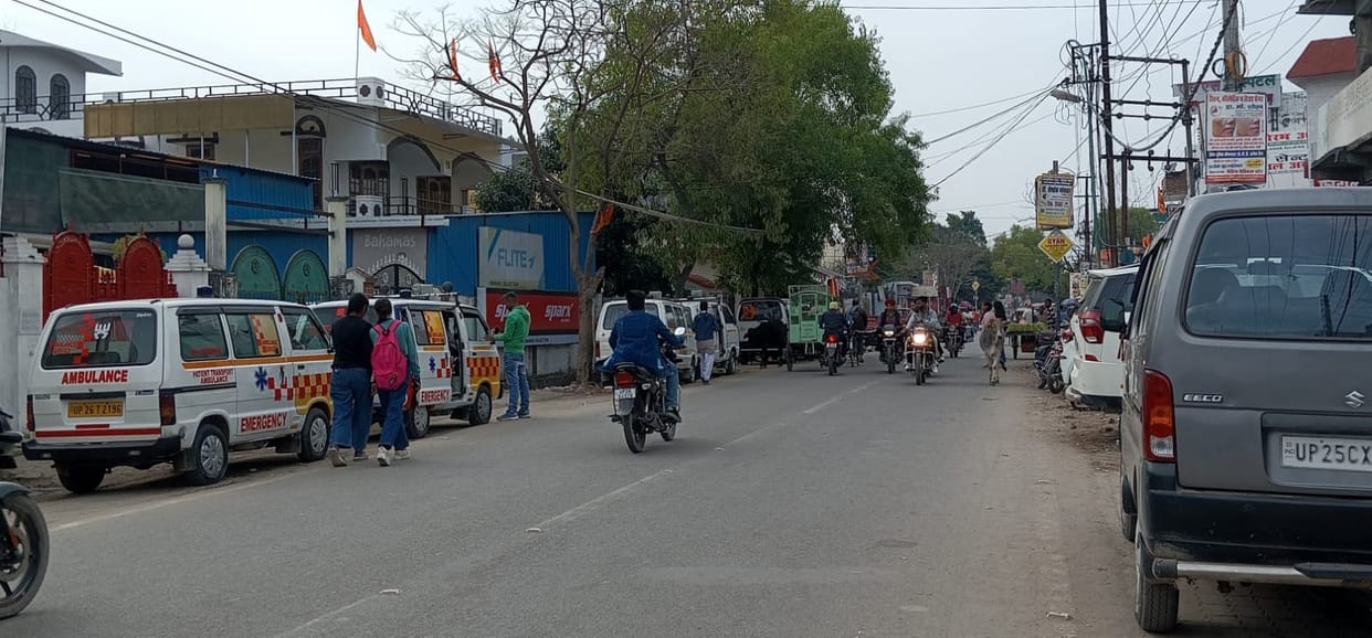 Problem of illegal parking increasing on Stadium Road.