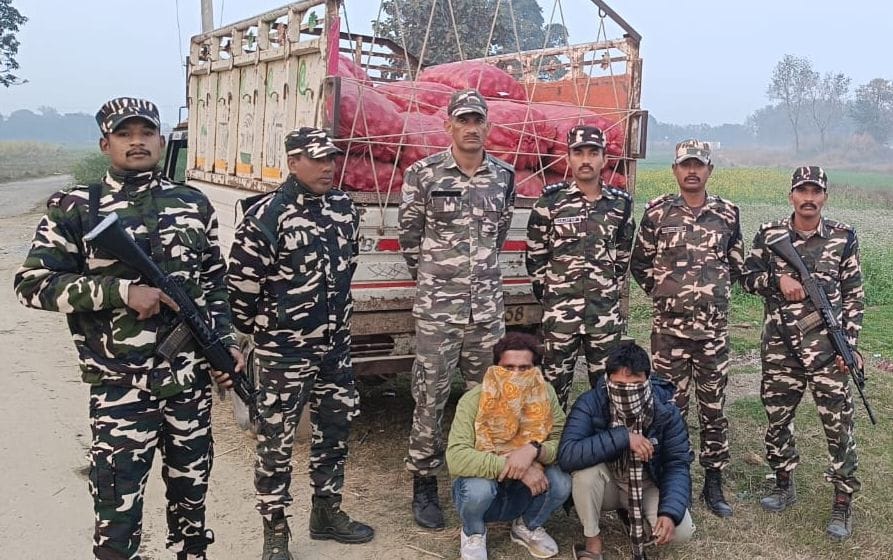 Two arrested with 51 bags of onions on Nepal border
