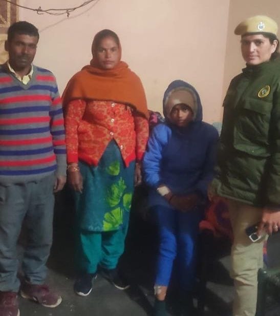 Scared children after leopard attack in Bangana