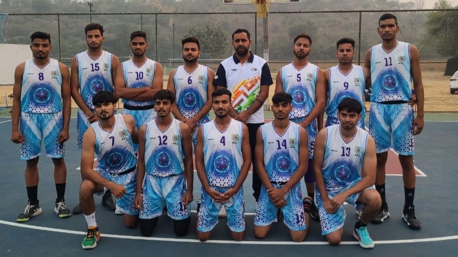 Men's Kabaddi and basketball teams leave for Khelo India