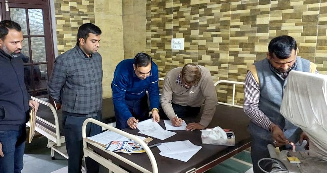 Two ultrasound centers sealed after irregularities were found