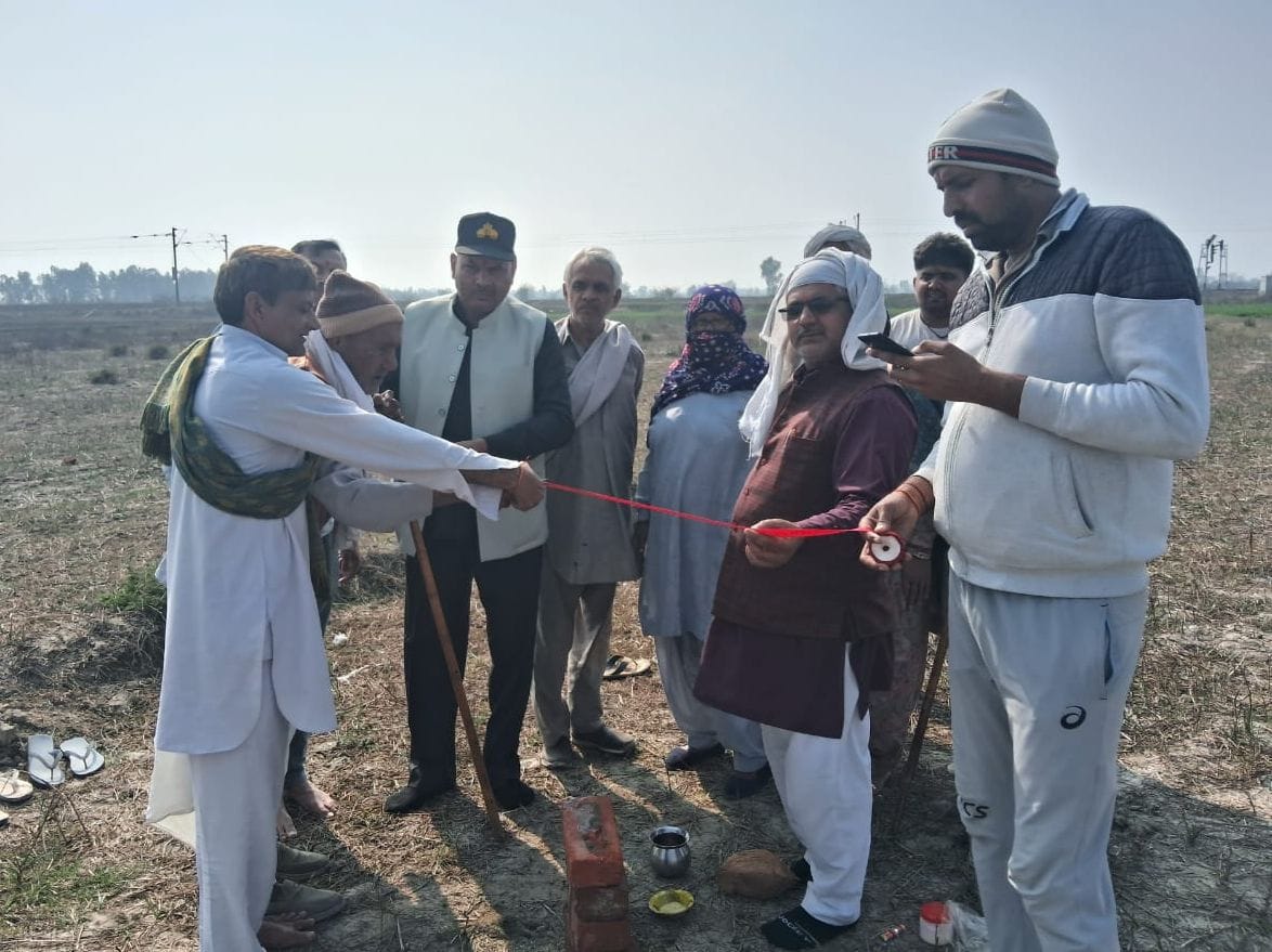 Villagers performed Bhoomi Pujan for the water house in Jaijaivanti.