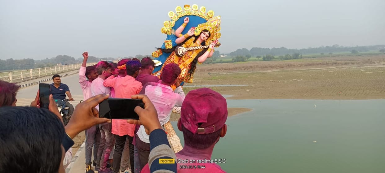 Saraswati idol immersed in Saryu