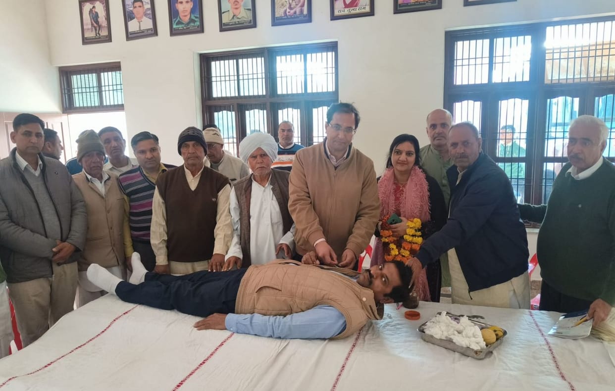 340 people donated blood in the camp