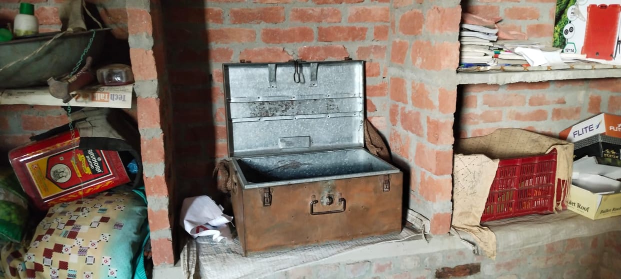 Thieves broke the locks of six houses, police say theft took place in three.