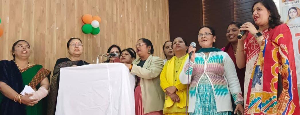 Discussion on aspects of life in youth conference