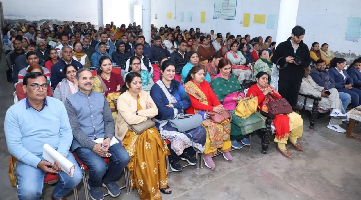 Tips given to 250 teachers and principals to remove exam stress among children