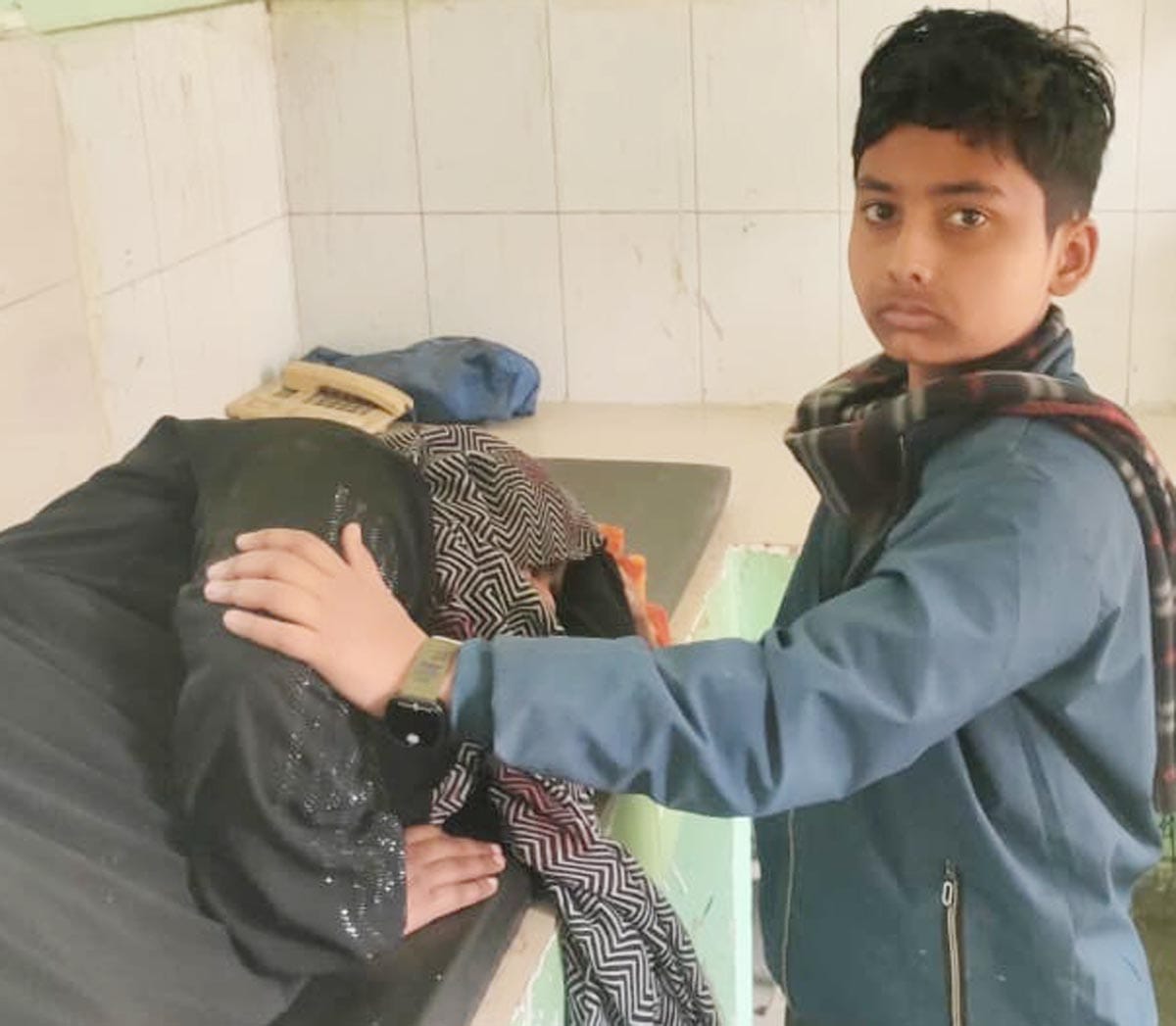 Innocent child falls from lap after being hit by tempo, dies
